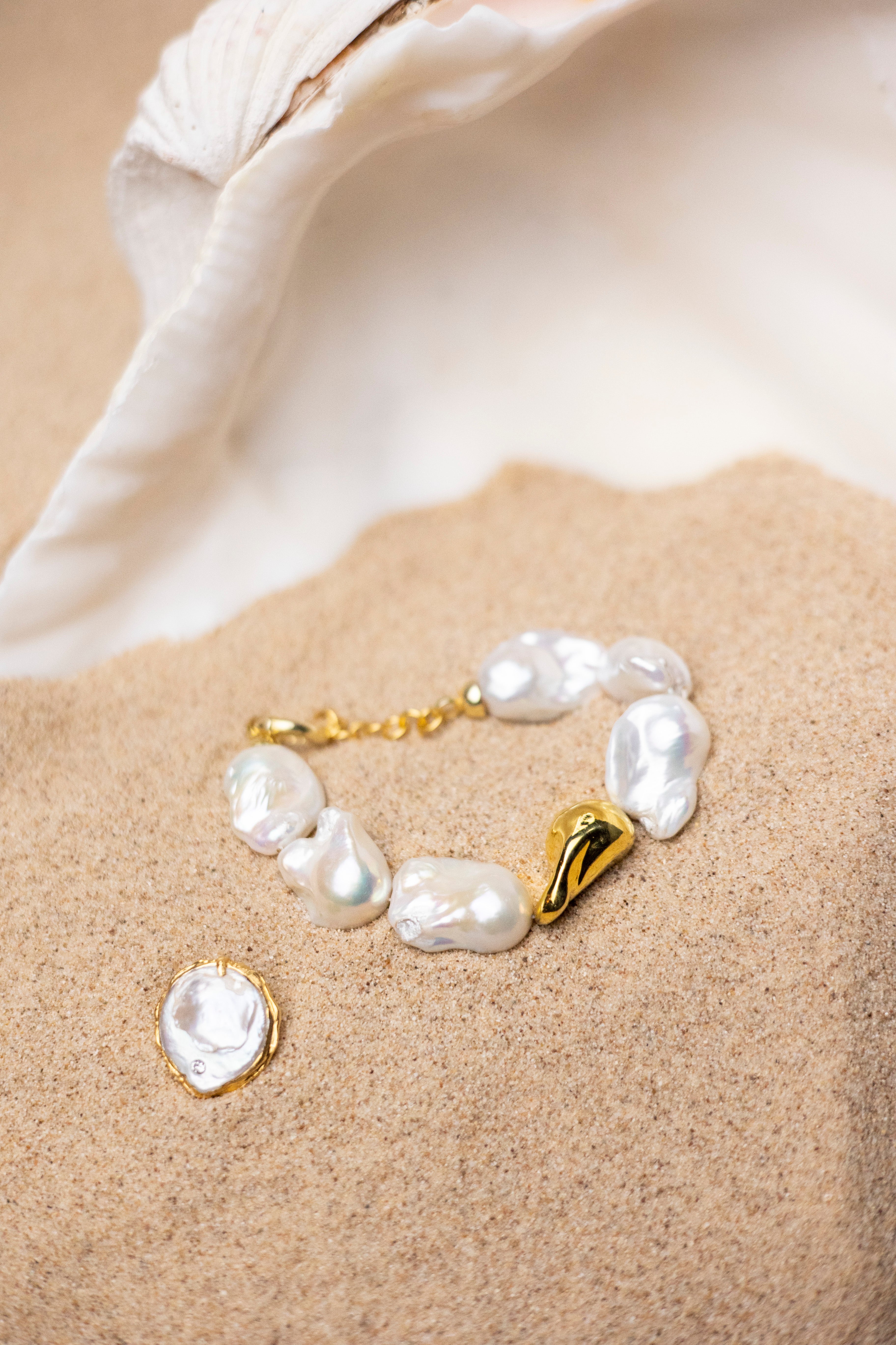 The Ocean Baroque Pearl Bracelet