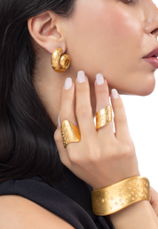 Skin - 18K YG / Dia Earring