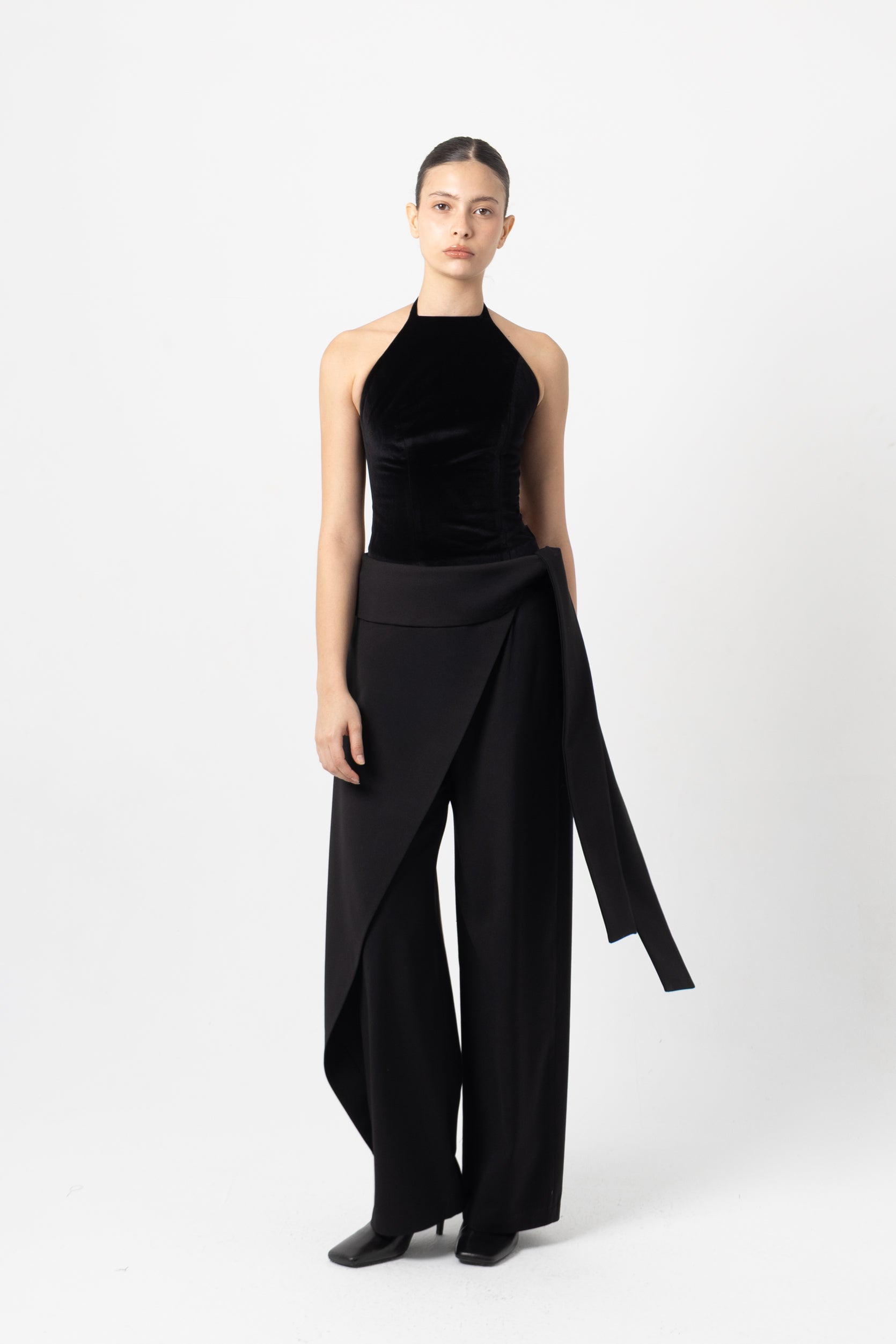 Verta Black Pants