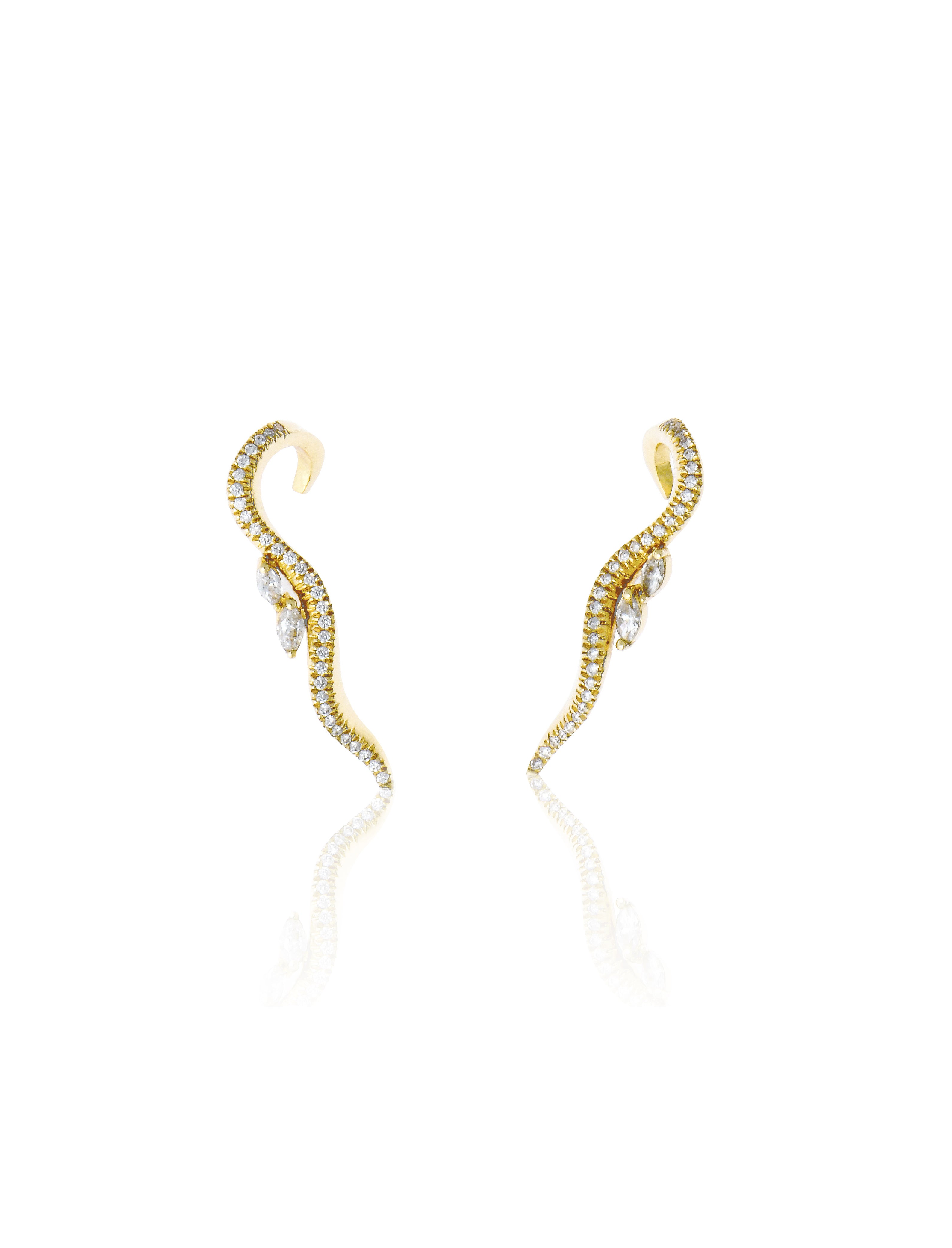 Aboslute White Serene Ear Crawless
