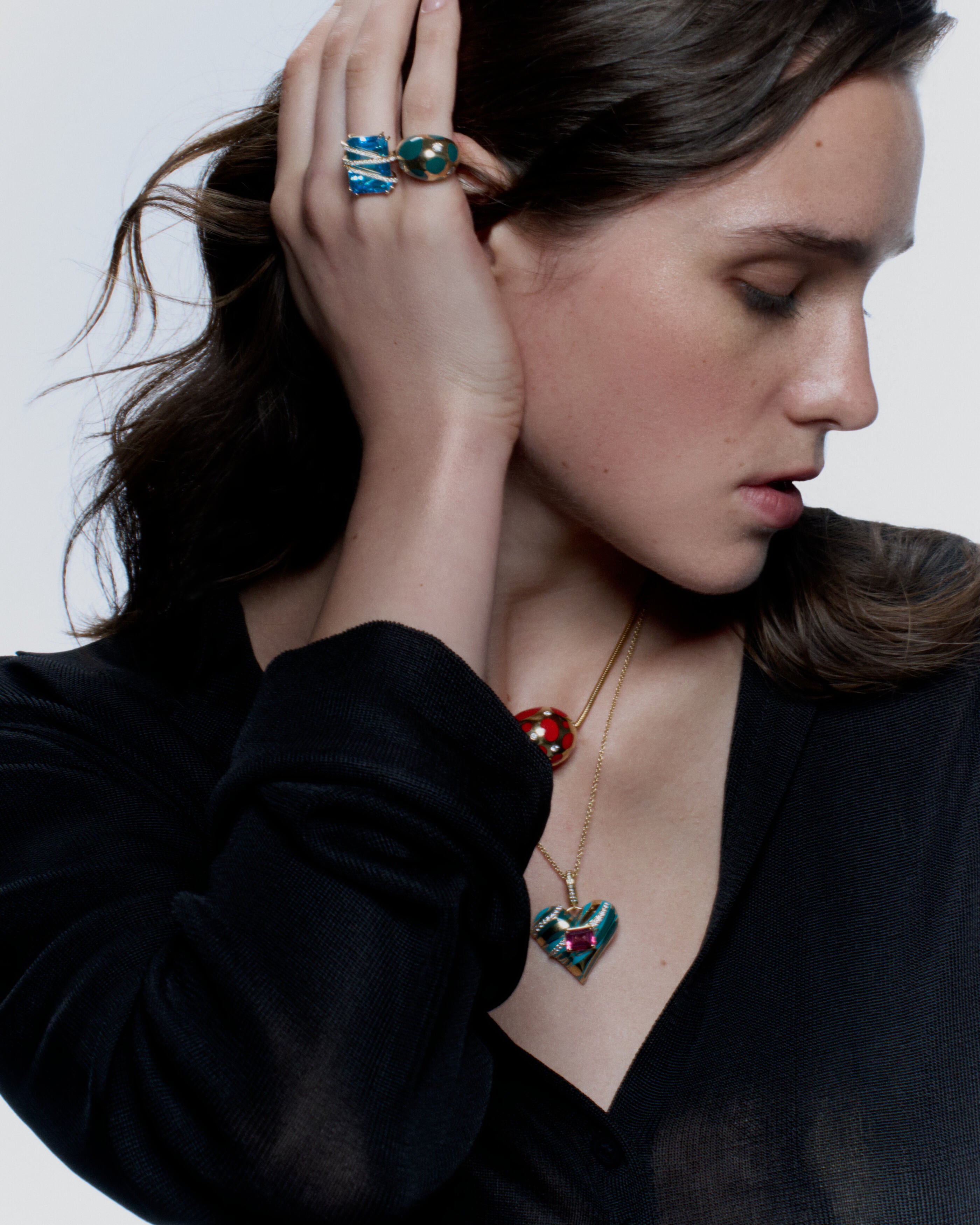 The Emerald Diamond Cage Ring