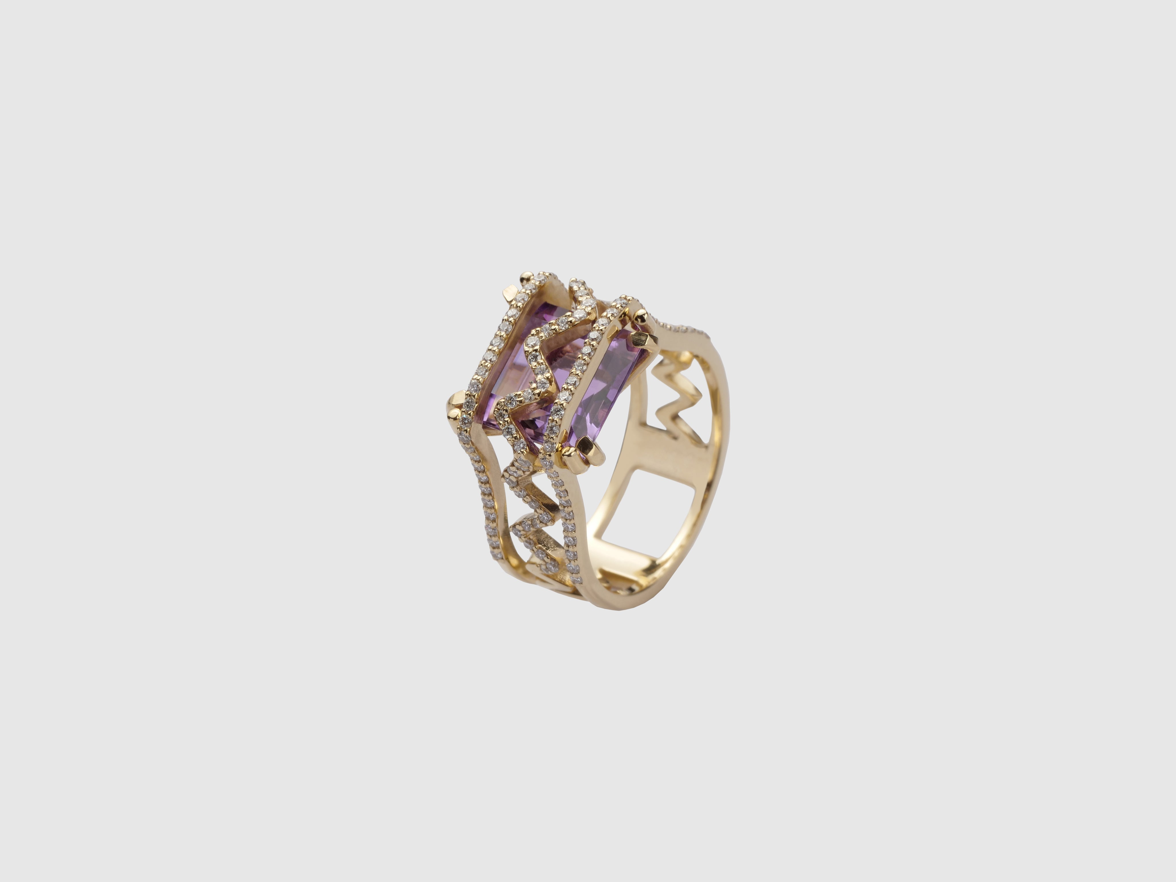 The Floating Princess Wave Ring