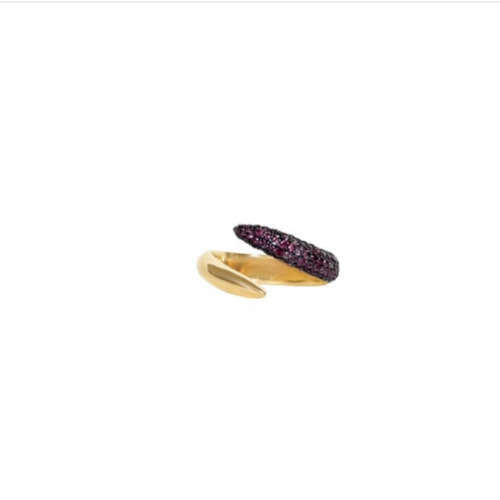 HalfSpiralPinkSapphireRing.png