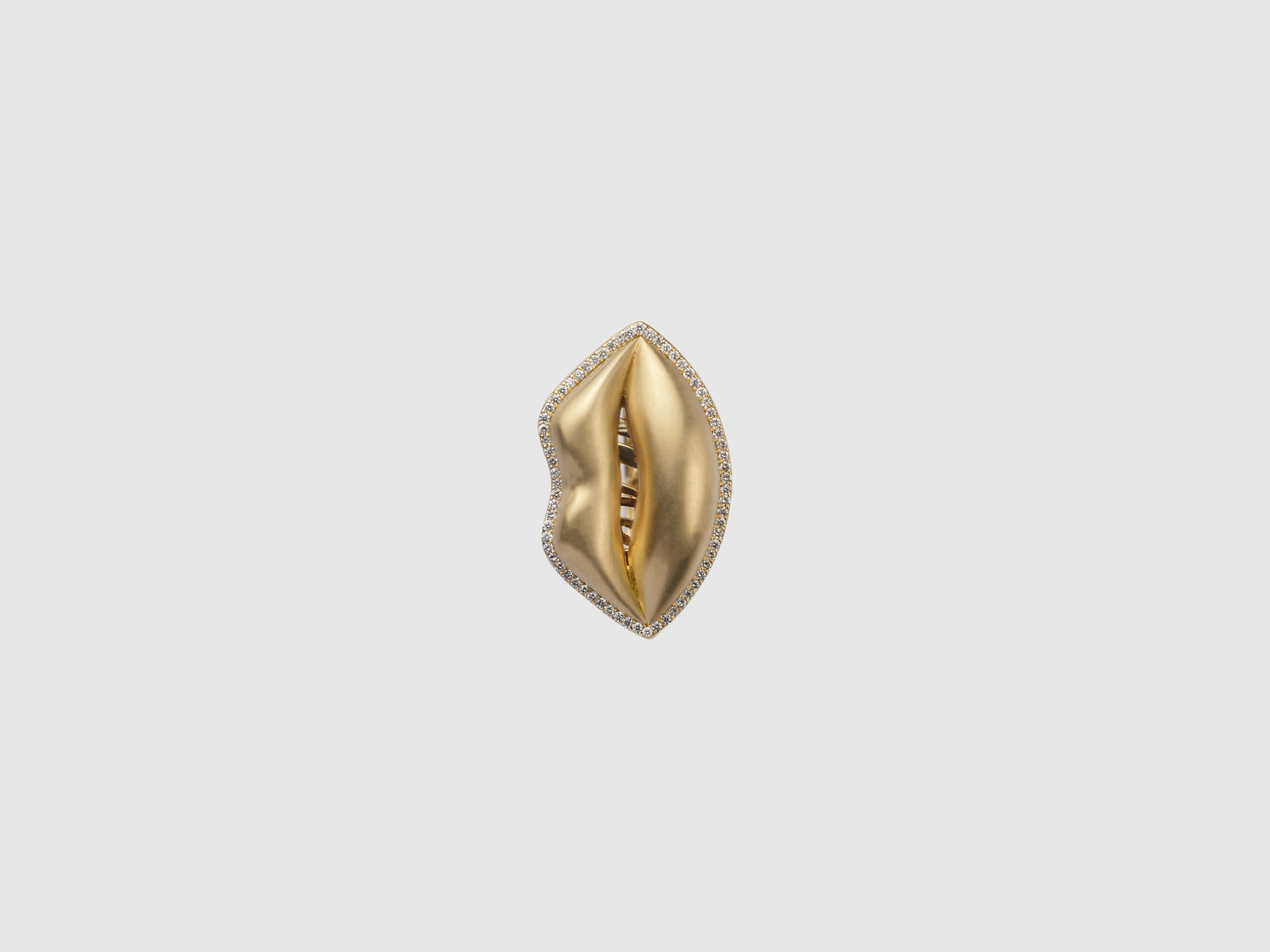 The Luscious Lips Ring