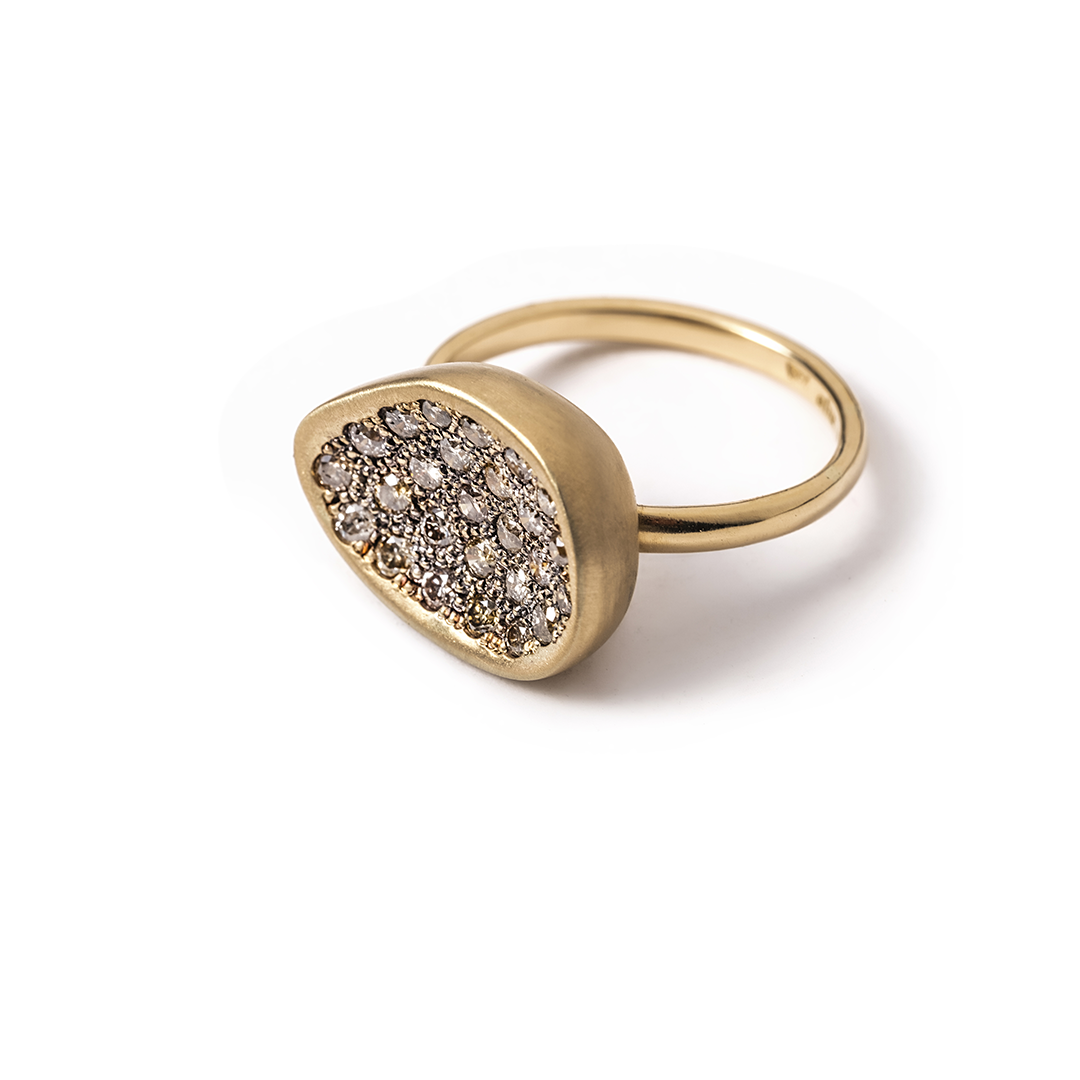 Galet Large Oval Ring