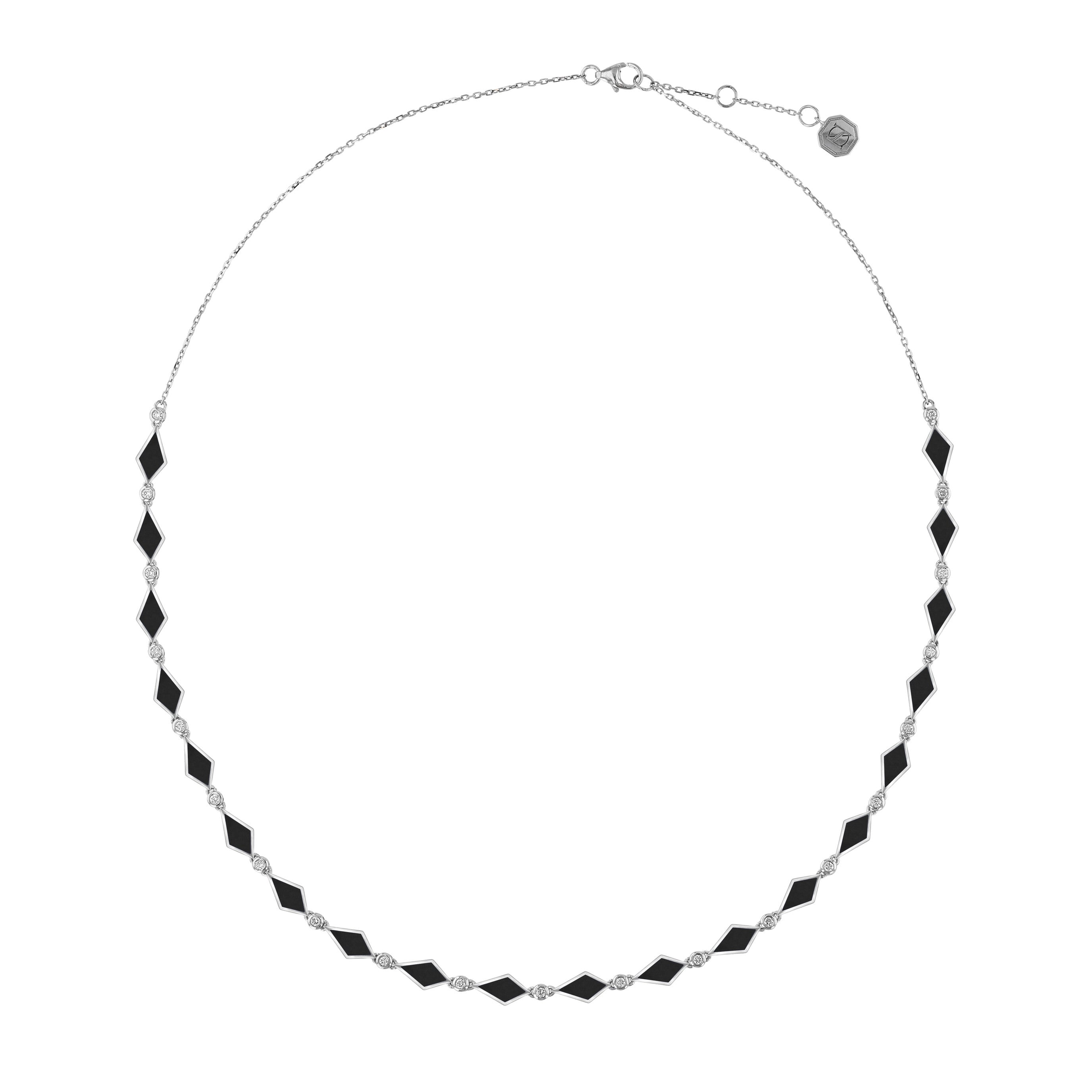 blueblackNecklace_1.jpg
